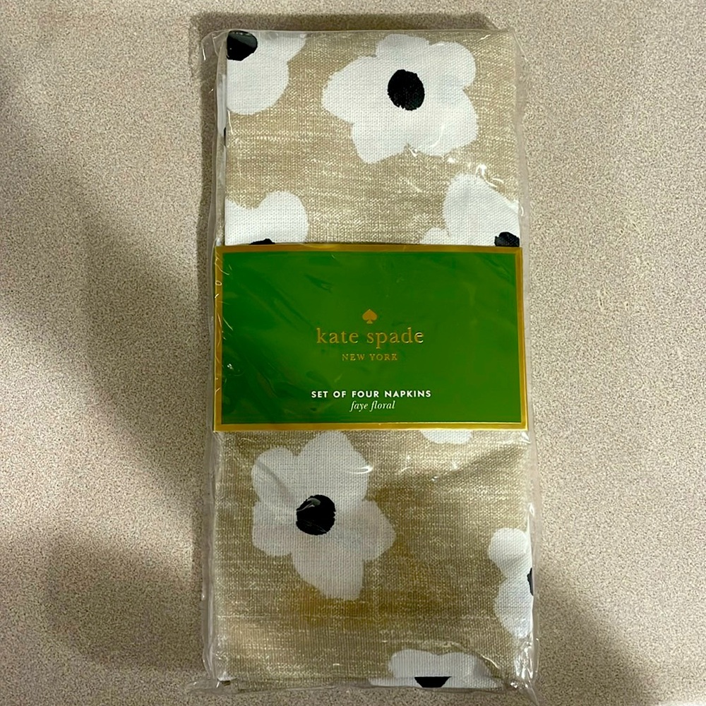 Kate Spade ♠️ Faye Floral Beige Black White Napkins 20" set of 4